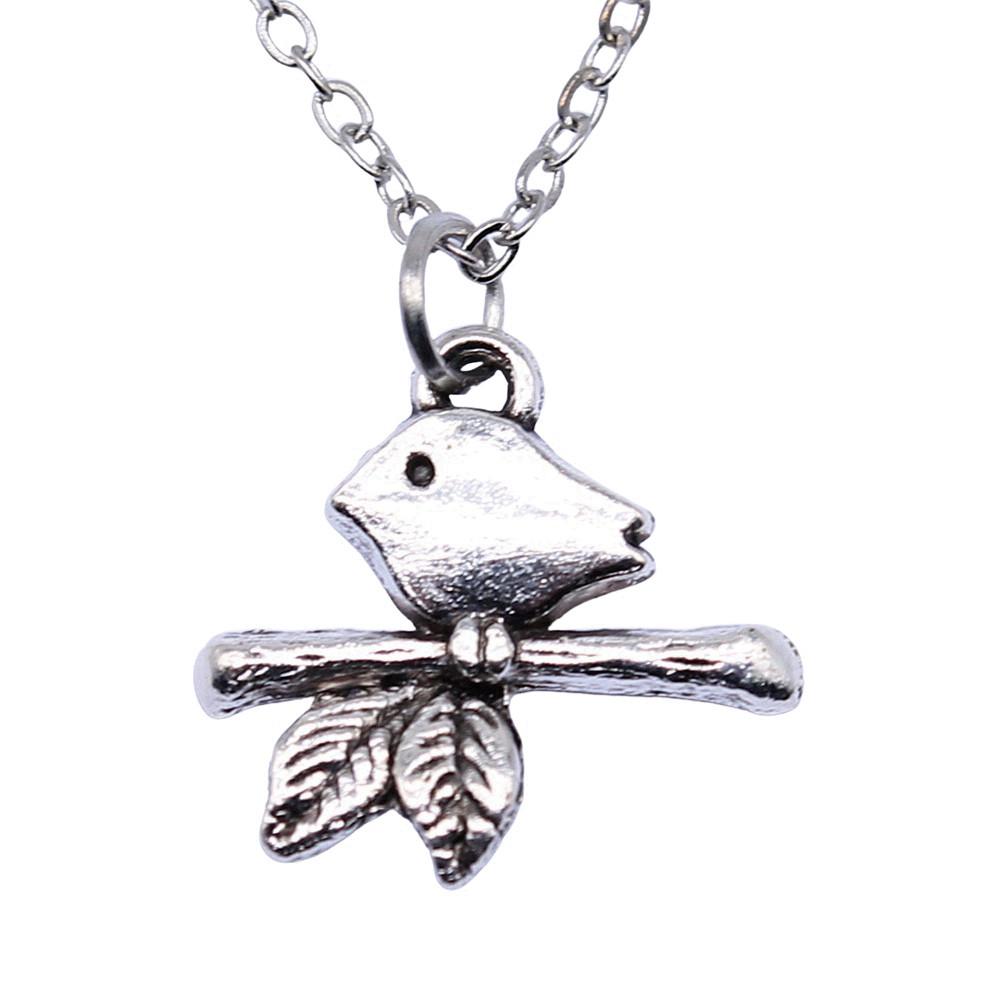 Dragonfly Pendant Necklace Insect Nature Inspired Delicate Jewelry 40cm Short Chain