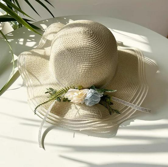 Women's Summer 2025 Wide Brim Beach Straw Hat - New Style Sun Hat