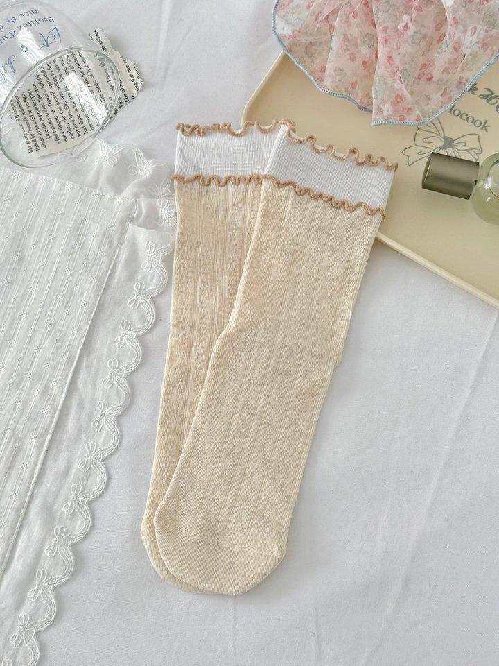 Ballet-Inspired Mesh Ruffle Lace Socks for Girls, Slimming Color-Block Mid-Calf Slouch Socks, Perfect with Leather Shoes
