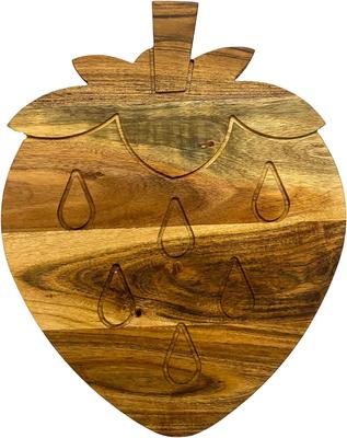 Strawberry Shape Wood Cutting Boards for Kitchen, Wooden Serving Charcuterie Board, Chess Print Wood Board, Ideal for Chopping Meat, Fruits, Cheese