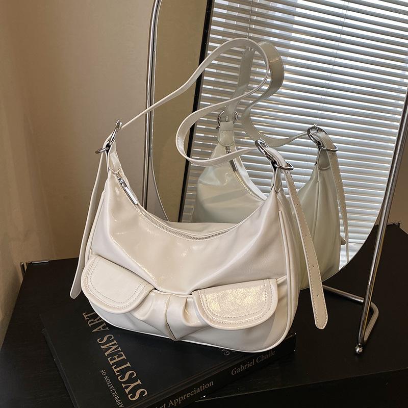 Bag Shoulder Bag New Casual Versatile Commuter Women's Bag Large Capacity Messenger Bag