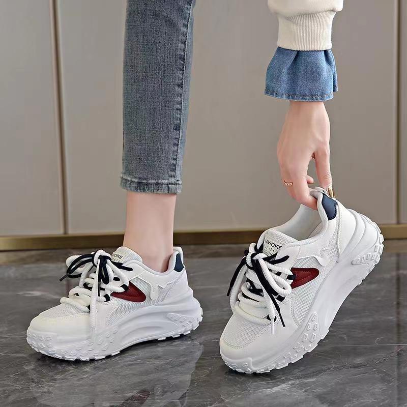Trend versatile little white shoes autumn women's shoes 2025 new thick-soled high board shoes ins trendy sports and leisure shoes