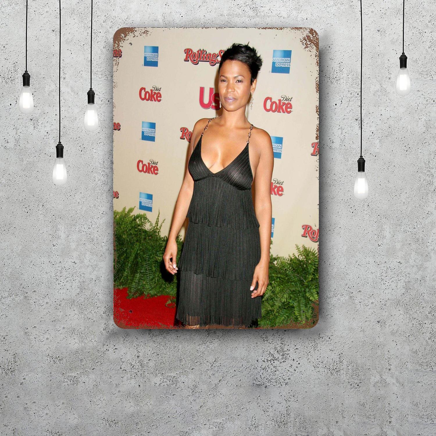 

nia long actor Vintage Metal Tin Signs Posters Decor Retro Metal Plaque Wall Art Decor for Garage Bar 20x30cm（7.8x11.8inch）
