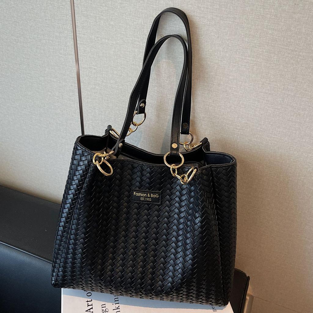 Large Capacity Woven Tote Bag Women's 2025 New Autumn and Winter Retro Versatile Handbag Casual Commuter Shoulder Bag
