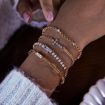 Sens du design style classique bracelet bâton zircon blanc or 18 carats bijoux