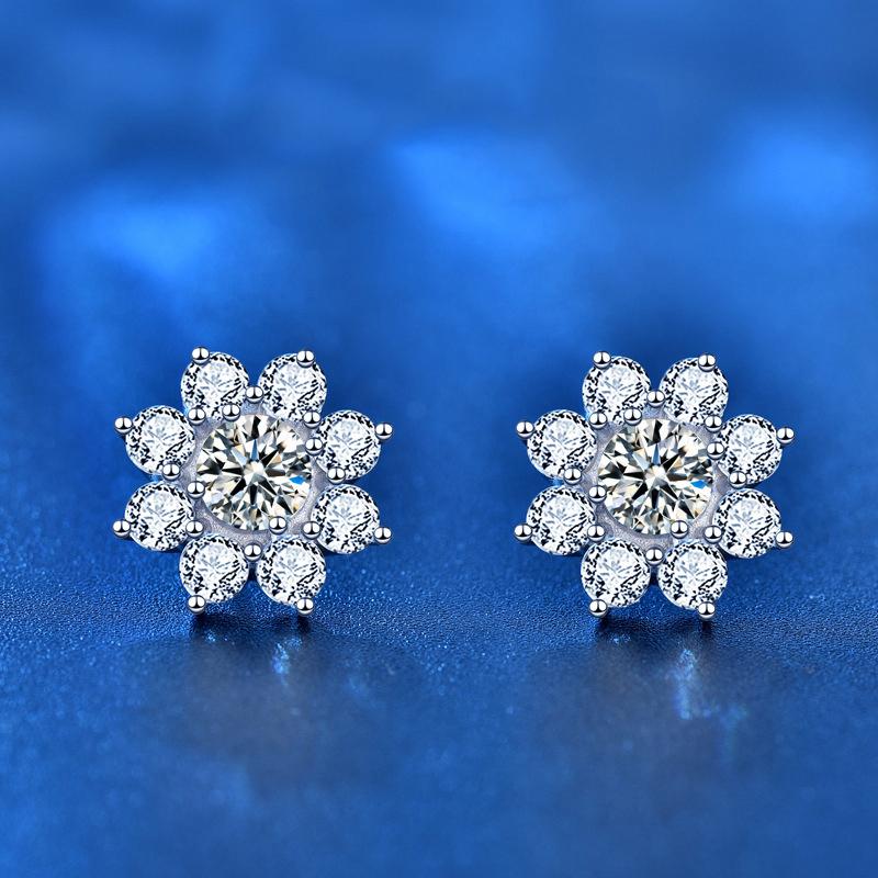 Genuine 0 .5ct D Color Moissanite Earrings 925 Sterling Silver Flower Earrings For Women Bride Sparkling Wedding Jewelry Gifts