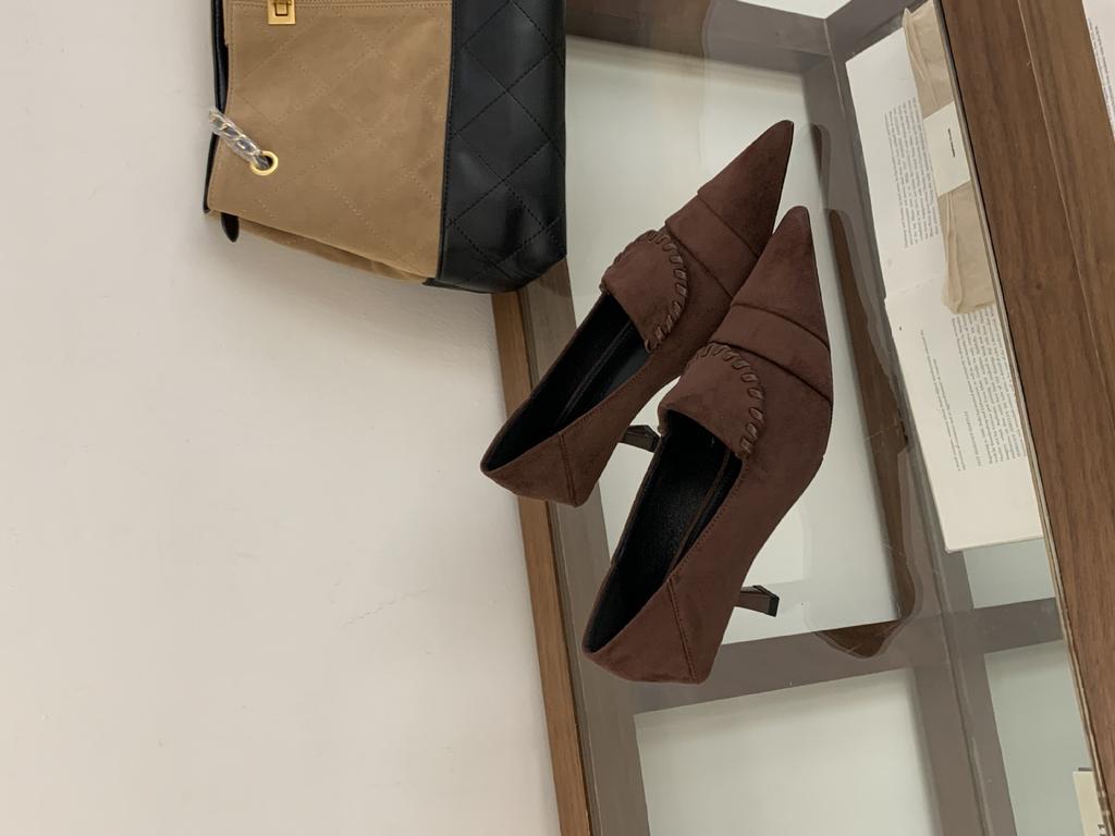 French temperament celebrity fine heel sheepskin shoes women's shoes 2025 new spring, autumn and winter pointed women's high-heeled shoes