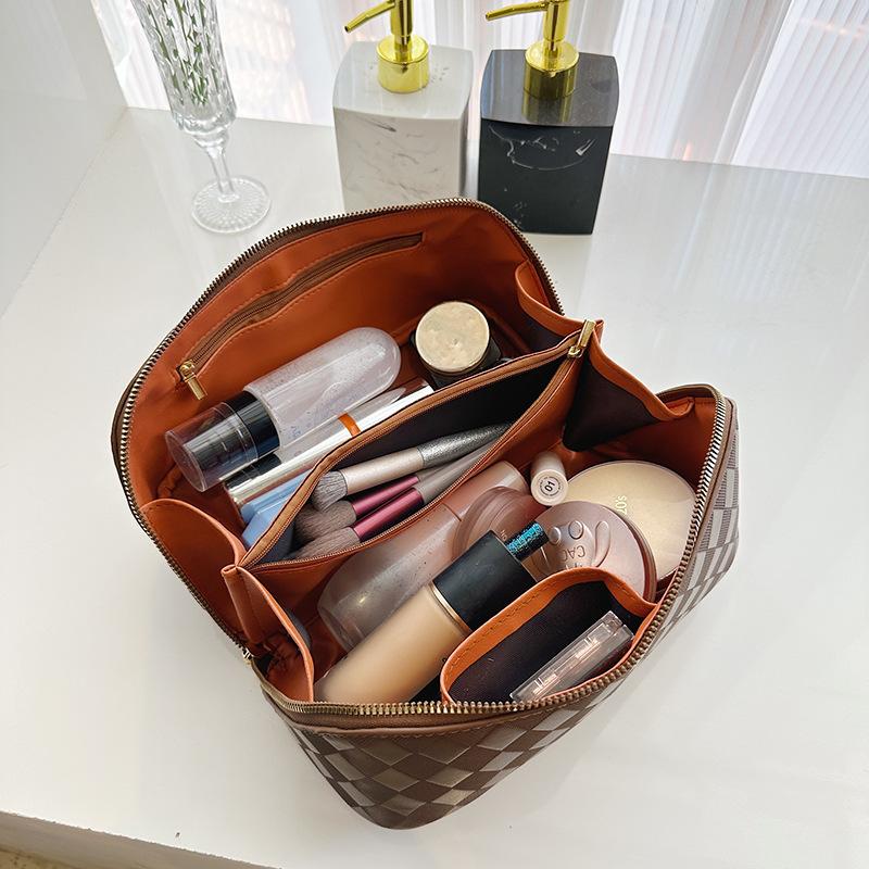2026 Rhombus Retro Cosmetic Bag Large Capacity Cosmetic Storage Bag Multi-functional Travel Portable Toilet Bag