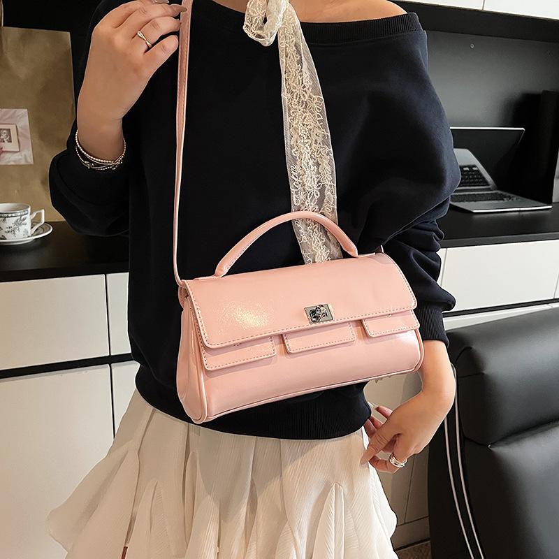 New Fashion Versatile Handbag Commuter Shoulder Crossbody Bag