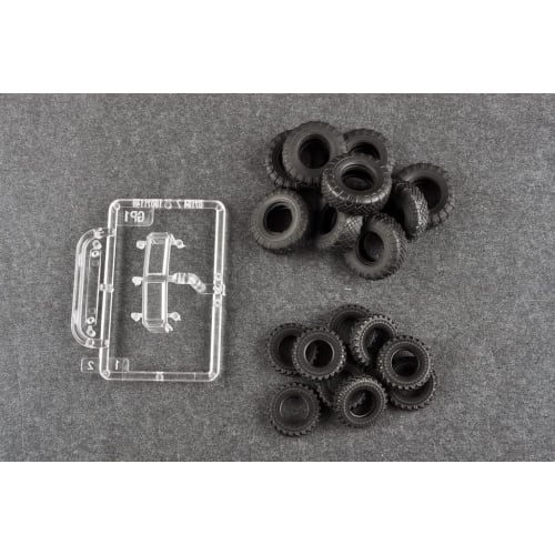 Trumpeter 1/72 MAZ-537G Tractor & ChMZAP 5247G Semi-Trailer Plastic Model Kit 07194