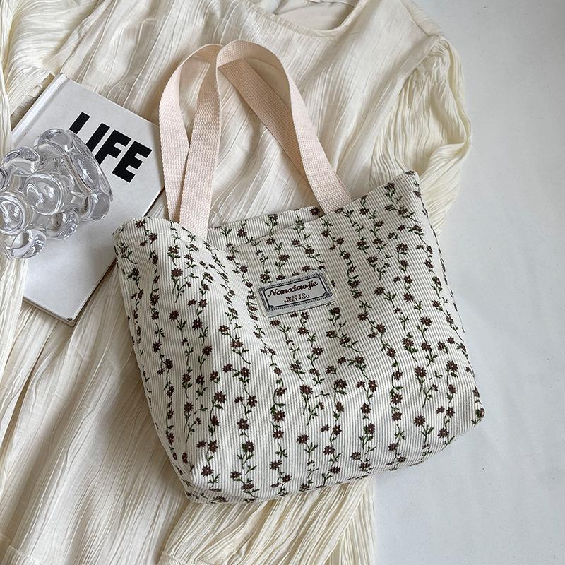 Premium Commuter Tote Bag Large Capacity New Niche One Shoulder Handbag for Women Versatile Mommy Bag