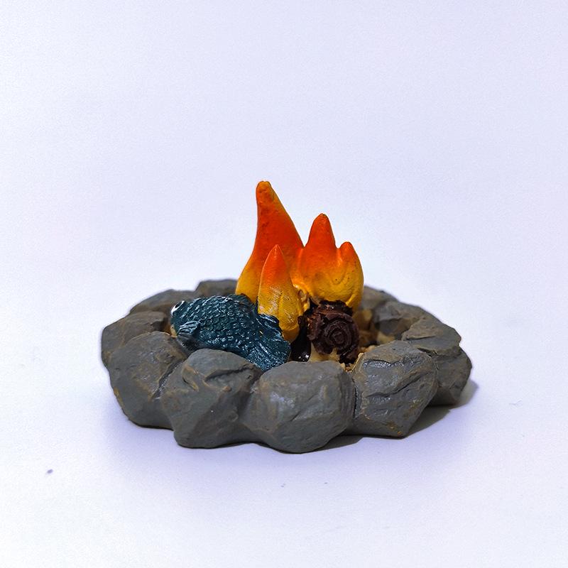 Mini Bonfire Firewood Stack: Small Fire Pit Torch and Micro Landscape Bonsai Ornament for DIY Decor.