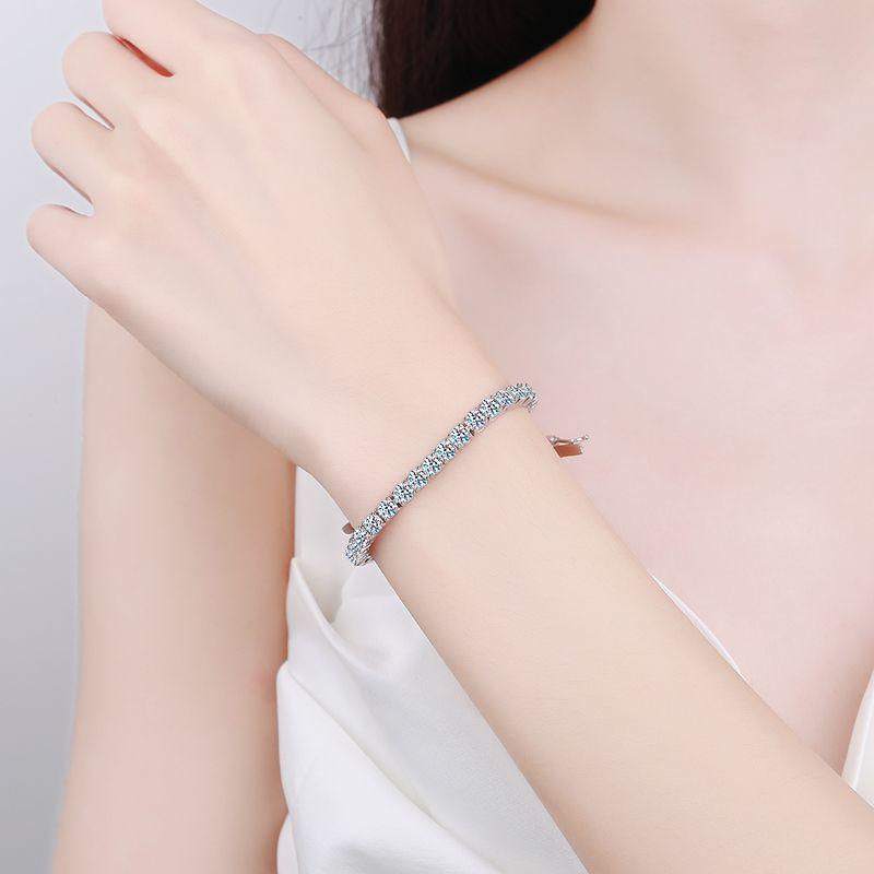 Xin De Yi 925 Sterling Silver Women's Tennis Bracelet with Moissanite Stones