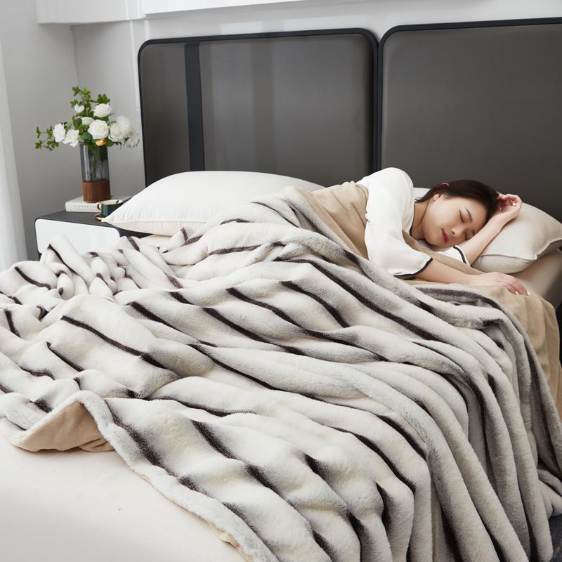 Maillard Faux Rabbit Fur Keep Warm Blanket Autumn Winter High-end Thick Comfortable Bed Blanket for Throw Soft Fluffy Sofa Cover