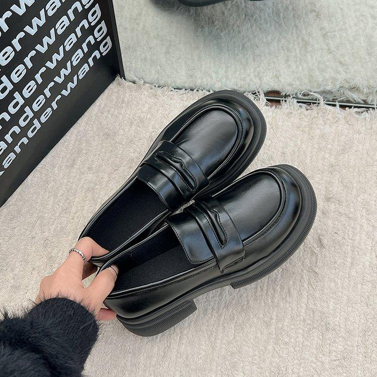 

Japanese small leather shoes women s 2025 spring new British style black platform loafers retro jk uniform single shoes 35