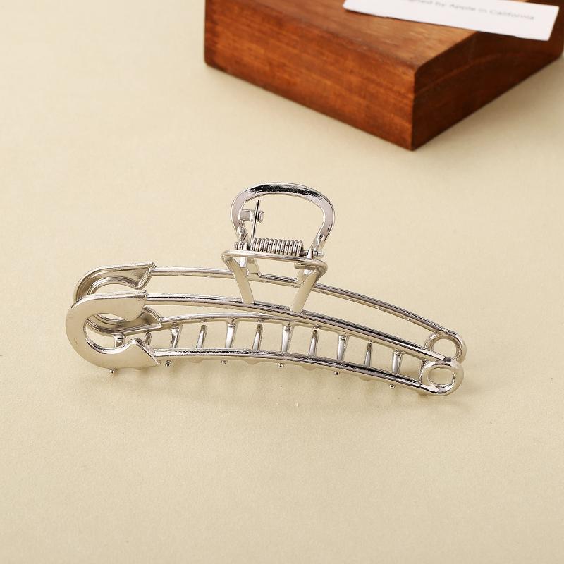 Women Zinc Alloy Hair Claw Elegant Hollow Vintage Barrettes Hairpins Hair Accessories For Girls Daily Wear