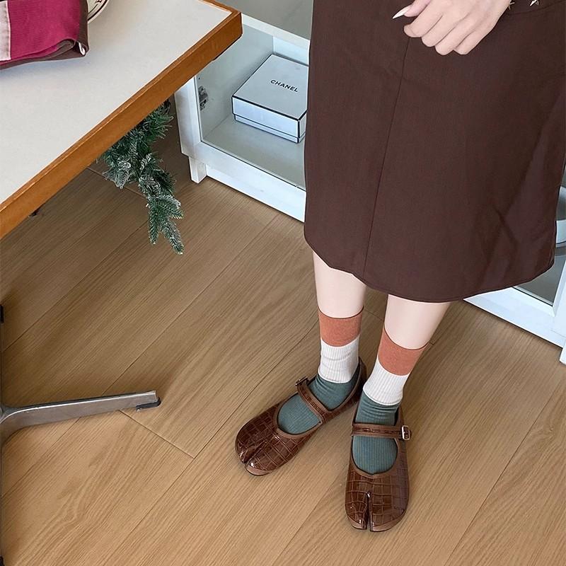 Female Spring and Autumn Trend Personality Splicing Collision Color Boneless Two Toes In The Tube Stack Socks