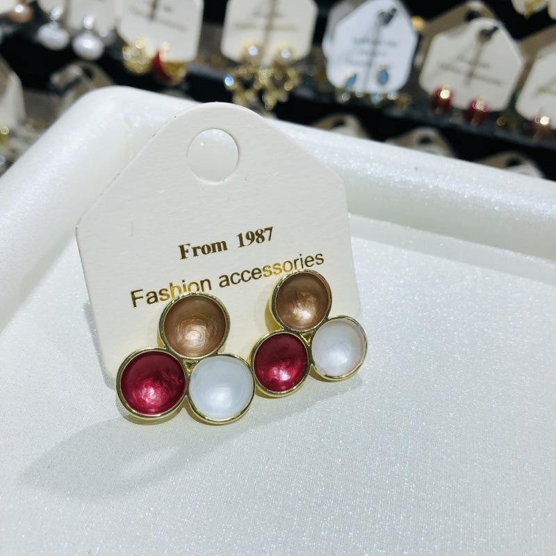 Ретро Минималистичные Нишевые Уникальный Дизайн Модные и Элегантные Серьги с Аппликацией Ракушкой