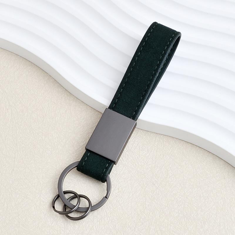 Light luxury high-end fur car keychain personalized couple keychain pendant + leather lanyard laser LOGO