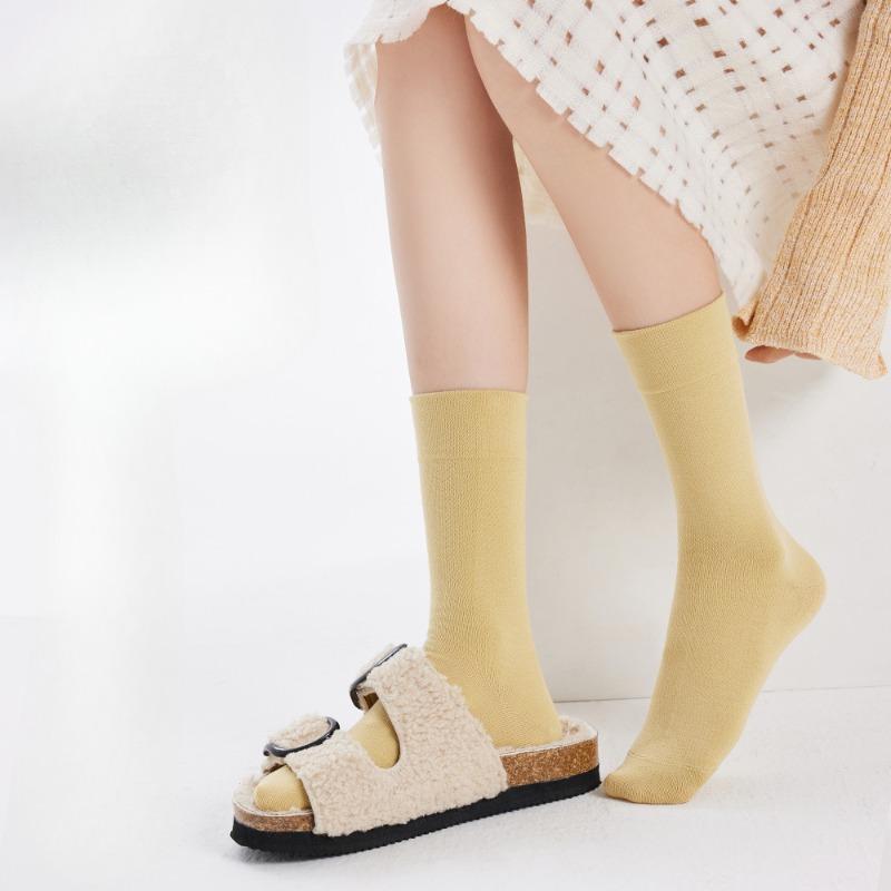 

Boneless Loose Socks, Pure Cotton Postpartum Socks for Women, Breathable and Versatile, White Mid-calf Long Socks, Trendy Pile Socks 1 pair білий