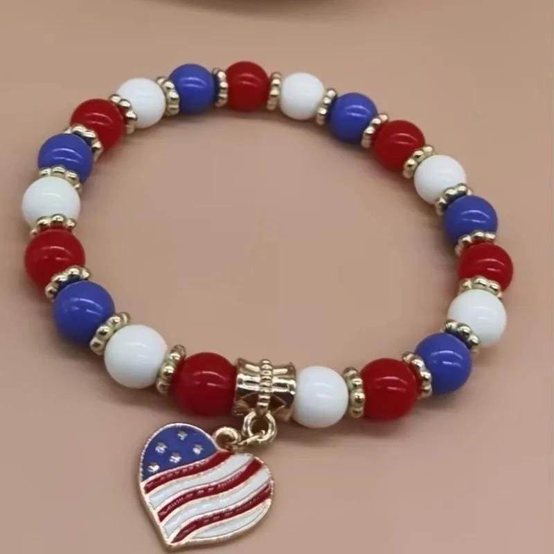 Acrylic Bead Bracelet with Heart Design—A Simple, Minimalist Bracelet Perfect for Christmas, New Year's, or as a General Gift