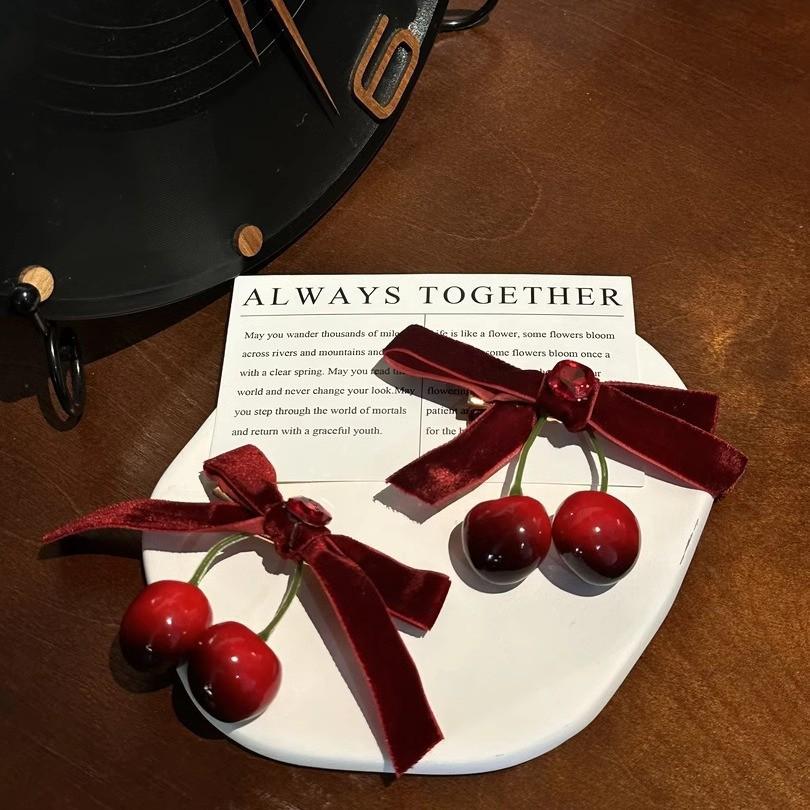 Women's Red Bow Cherry Hairpin Side Clip – Elegant Hair Accessory