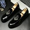 Men's embroidery one-pedal men's shoes breathable and non-smelly feet casual leather shoes summer