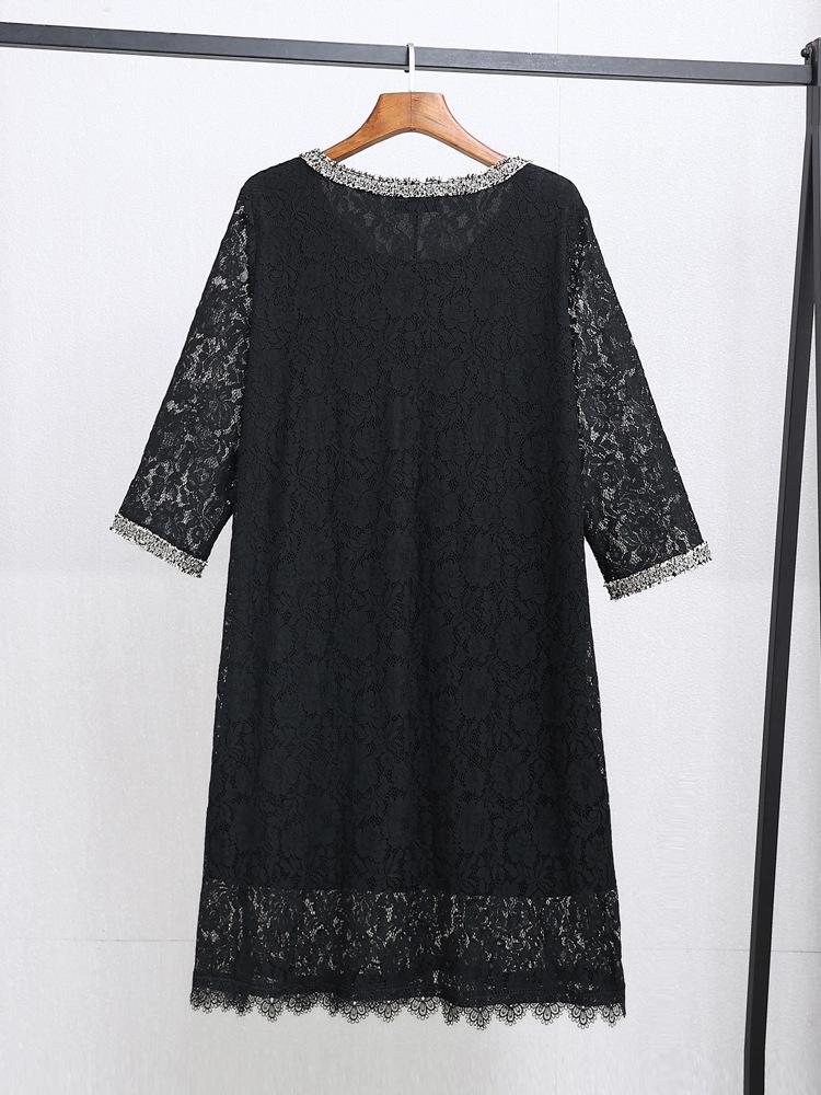 Schwarzes Übergrößen-Spitzenkleid - Damen Herbst Kurzes Schlank machendes Kleid mit Sieben-Ärmel-Design