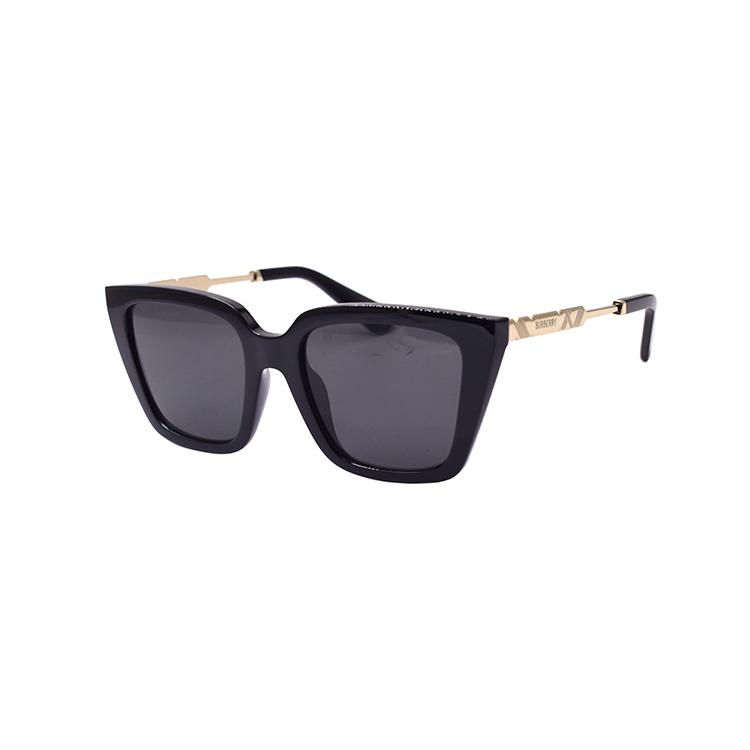 

Burberry Engraved Check Series Square Sunglasses Women sunglasses Black B4473-U-3001-87 Eyeglass Case+Box (White/Brown Edition Random)