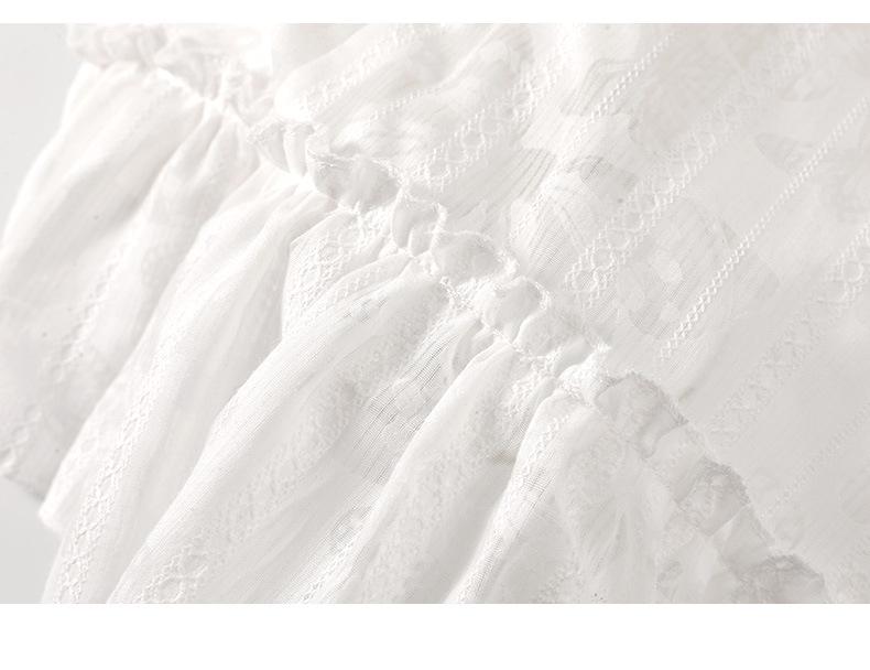 Elegant White Cap-Sleeve Dress: Beautiful Waist-Cinching Petite Short Dress In Old Money Style, Perfect for First Love Moments.