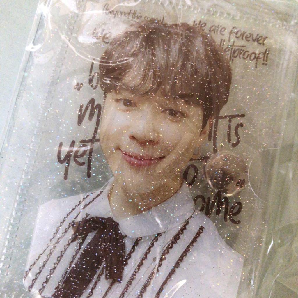 [USED] Anonymous Shipping / Rare / BTS / JIMIN / Jimin / Clear Multi-case with Ball Chain
