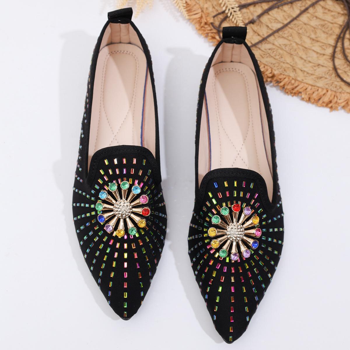 

Square head diamond-encrusted deep-mouth single shoes women s autumn 2025 new American style flat-soled ladyshoes with skirt large-size Doudou shoes 36
