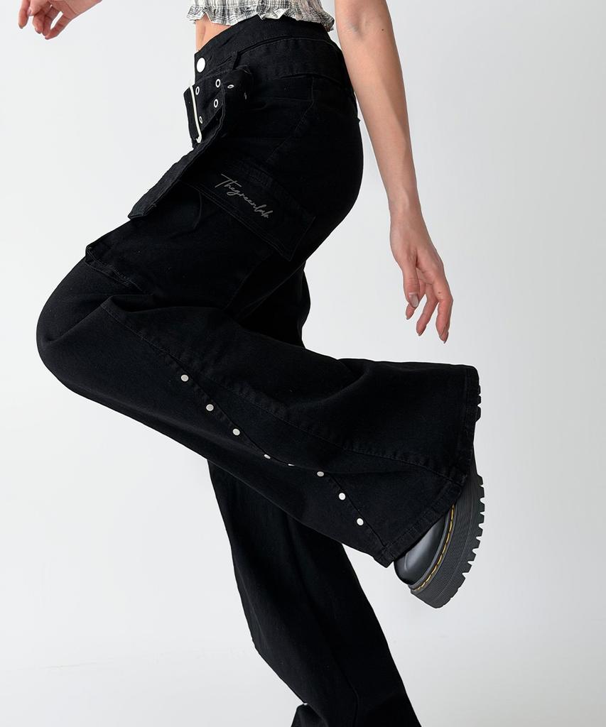 THE GREEN LAB Studded Belt Bootcut Cargo Pants [Black]