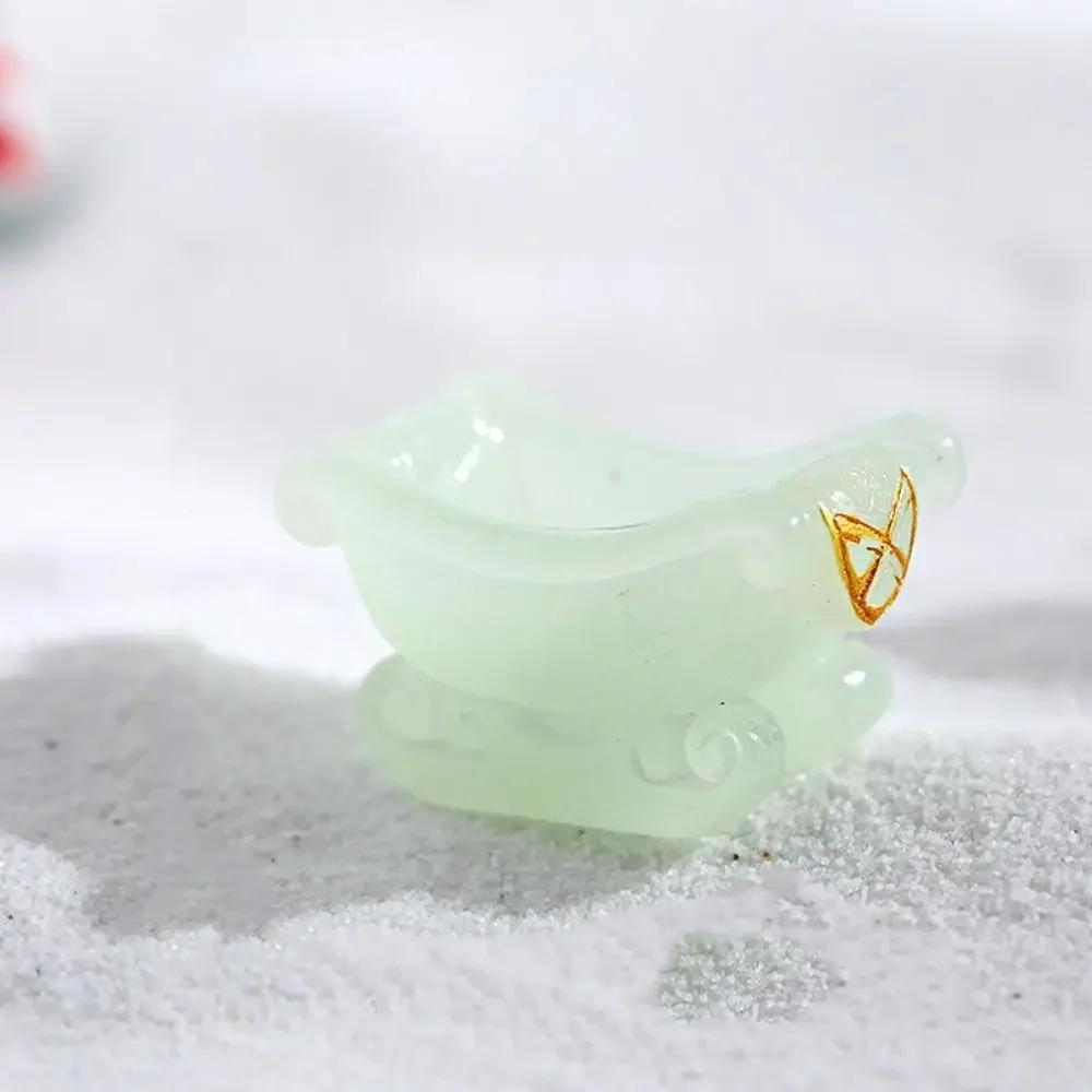Toy Resin Christmas Figurines Accessories Home Decorations Miniature Santa Claus Bonsai Micro Landscape Cartoon Santa Statue