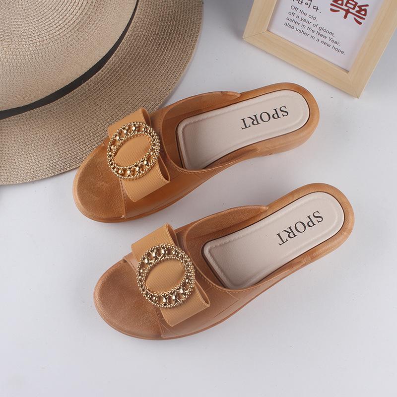 

Летняя обувь на танкетке для женщин, уличные тапочки, модные металлические сандалии на платформе с круглой пряжкой, женские повседневные пляжные тапочки 40-41