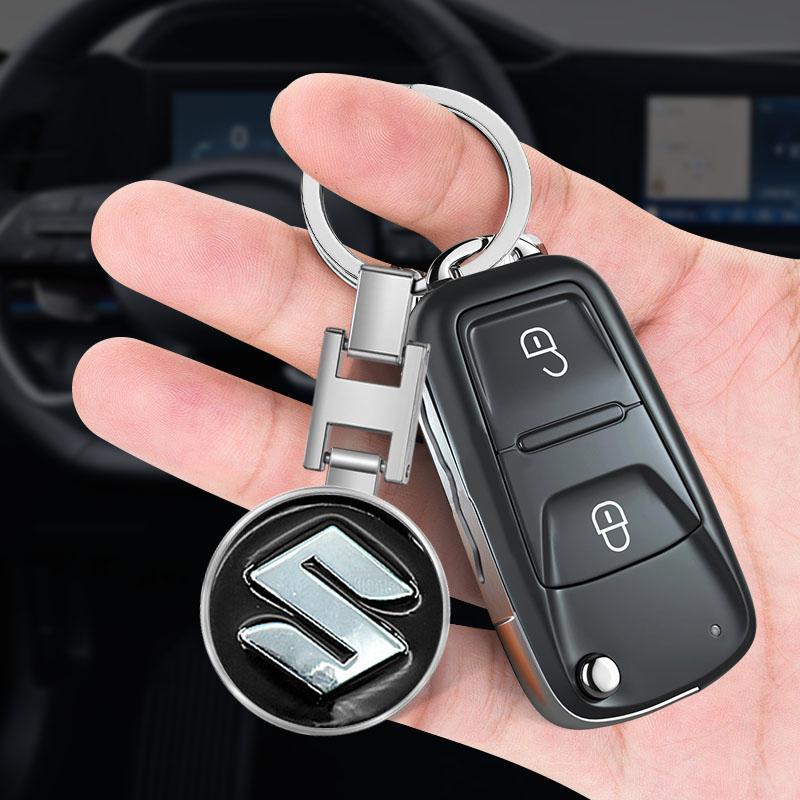 Car Keychain Car Emblem Gift with Key Ring Auto Accessories for Suzuki Grand Vitara ALTO Ciaz IGNIS Jimny Samurai XL-7