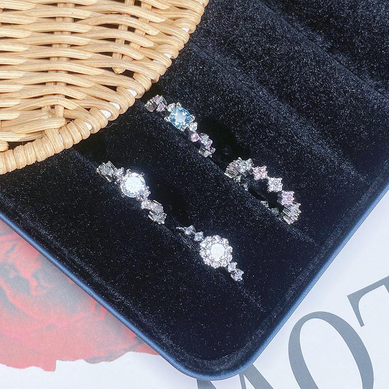 Exquisiter Light Luxury Mikro-Inlay Zir*****Stiftring, Nischendesigngefühl, High-Fashion-Temperament, Super Flash Ring Frau