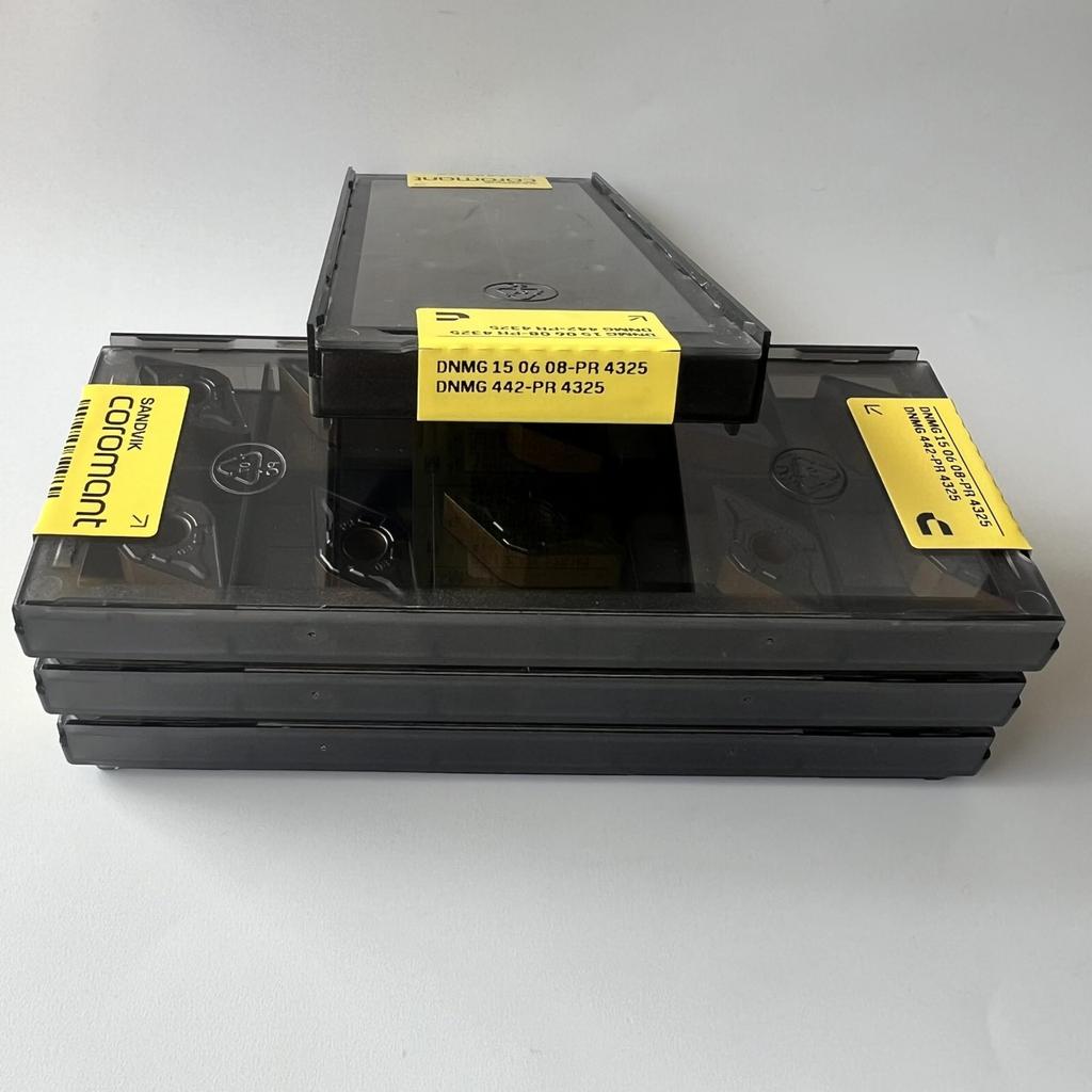 SANDVIK / DNMG150608-PR 4325 / Original Swedish hard alloy blade 10 Pcs