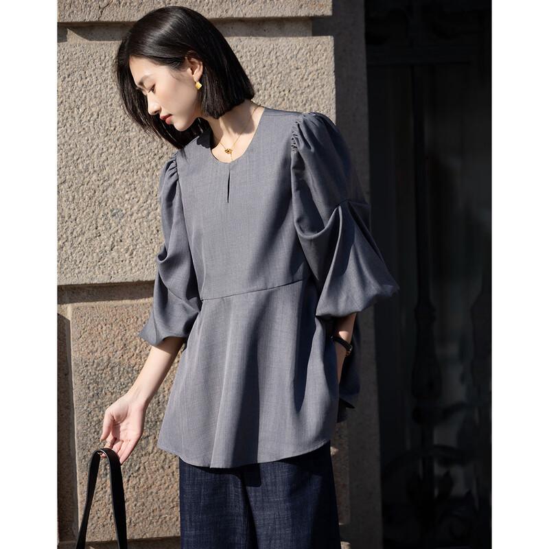 

Свободная рубашка Demana А-силуэта с асимметричным рукавом S