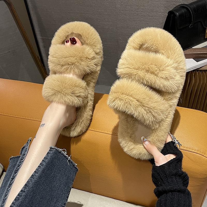 2025 Women's Furry Platform Slippers: Soft, Height-Boosting, Outdoor/Indoor, Thick Sole for Autumn/Winter.