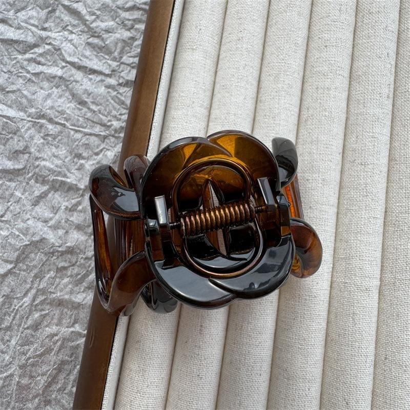 Large Hollow Out Hair Claw Clips Crab Clamps Women Girls Ponytail Big PC Plastic Hair Barrettes Hairpin Hair Accessories Fashion