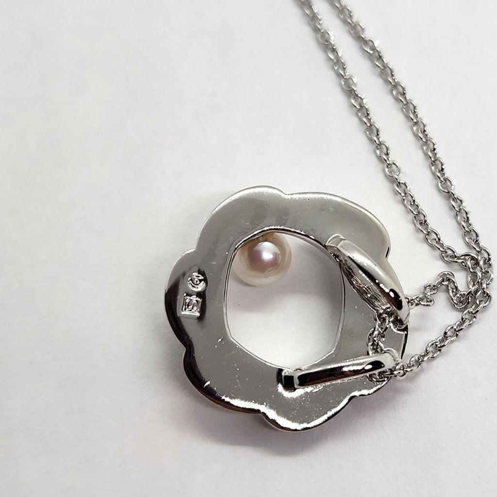 Used TASAKI pendant silver pearl