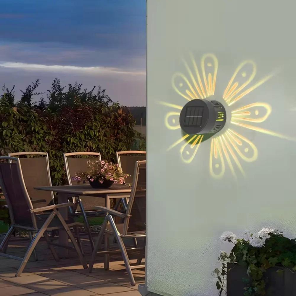 2/4PCS Solar Peacock Projection Lights Waterproof Outdoor LED Wall Lamp Solar Fence Light for Yard Garden Lawn Christmas Decoration