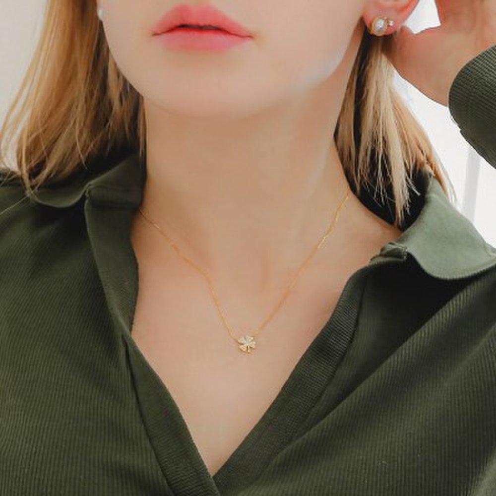 

J.Lauren Gold Four-Leaf Clover Necklace N01010