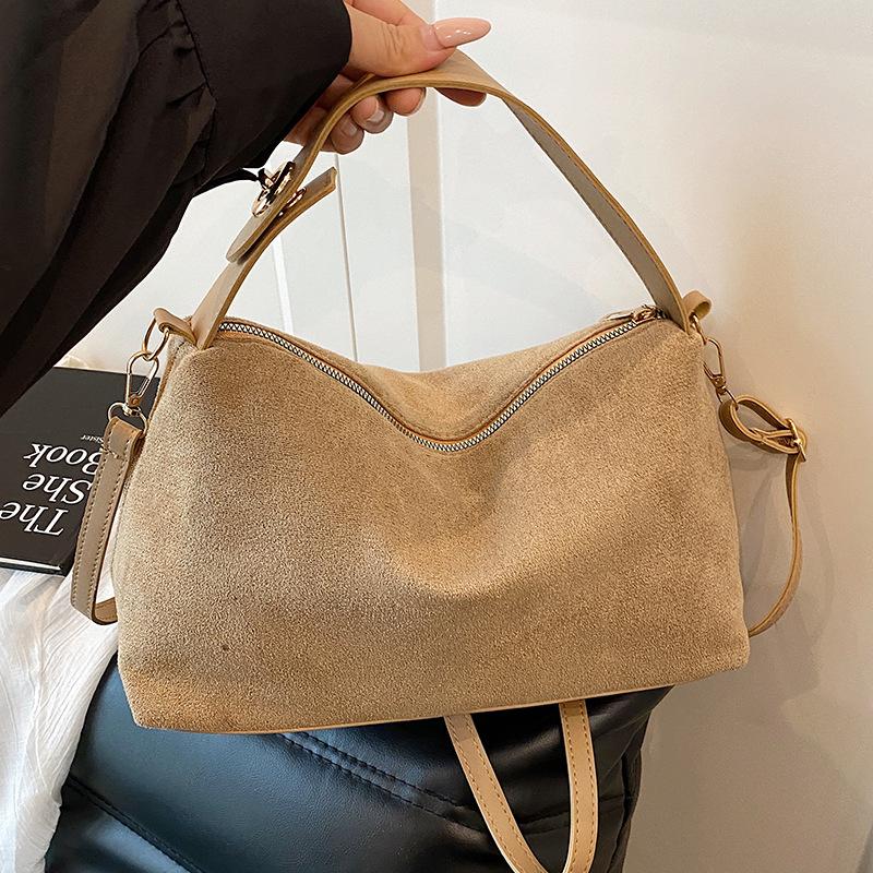 

Сумка-подушка 2025 новая осенне-зимняя женская высококачественная замшевая вместительная сумка через плечо, сумка-мессенджер, портативная сумка-тоут хаки