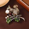 Rhinestone Studded Pearl Enamel Squirrel Brooch Cartoon Animal Animal Lapel Pins  New Year Gifts