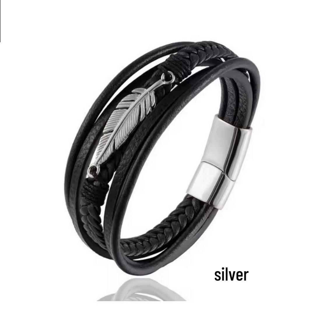 

Multi-layer Leather & Titanium Steel Magnetic Buckle Bracelet срібний