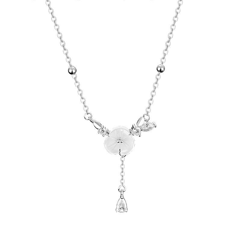 

Элегантное женское ожерелье с цветочной кисточкой, весенний свежий дизайн и элегантная цепочка на ключицу