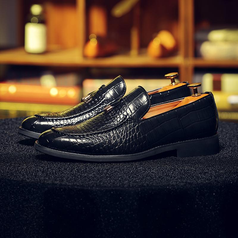 Fashion Size 39-46 Business Men Loafers British Casual Fashionable Office Leather Shoes European American Gentleman's Social Shoes Men