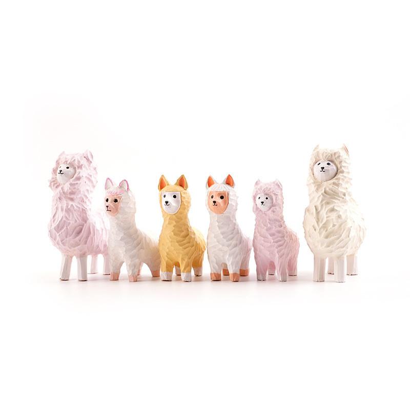 Cute Alpaca Wooden Carving Decor For Home Gift And Birthday Celebration